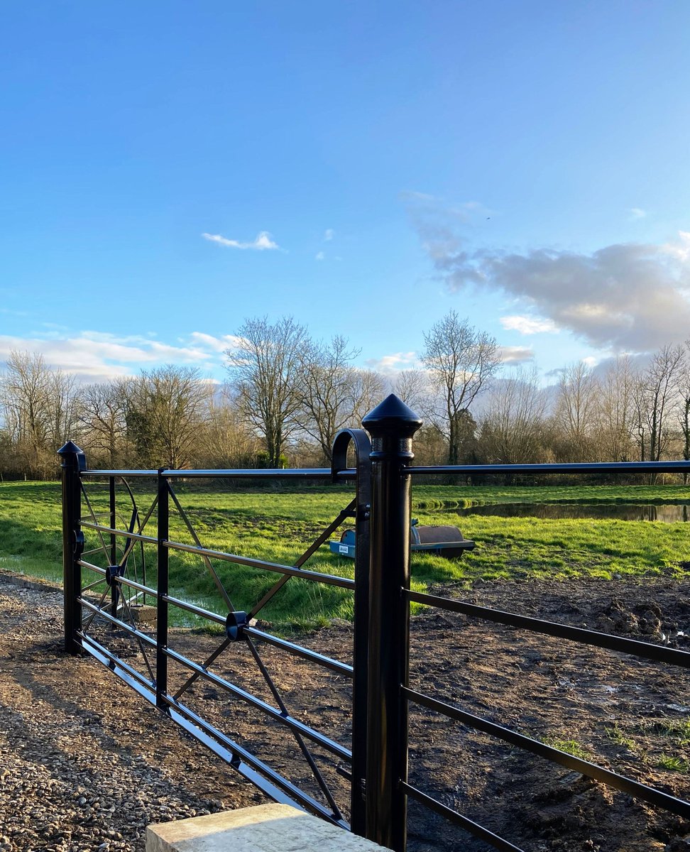ttc_ironwork's tweet image. We supply bespoke metal field gates that will provide a seamless look to your fence line. The gates are supplied primed, painted and ready to install.

Handmade by our fabrication team to your exact required size.

#gate
#fieldgate
#metalgate
#farmgate
#thetraditionalco