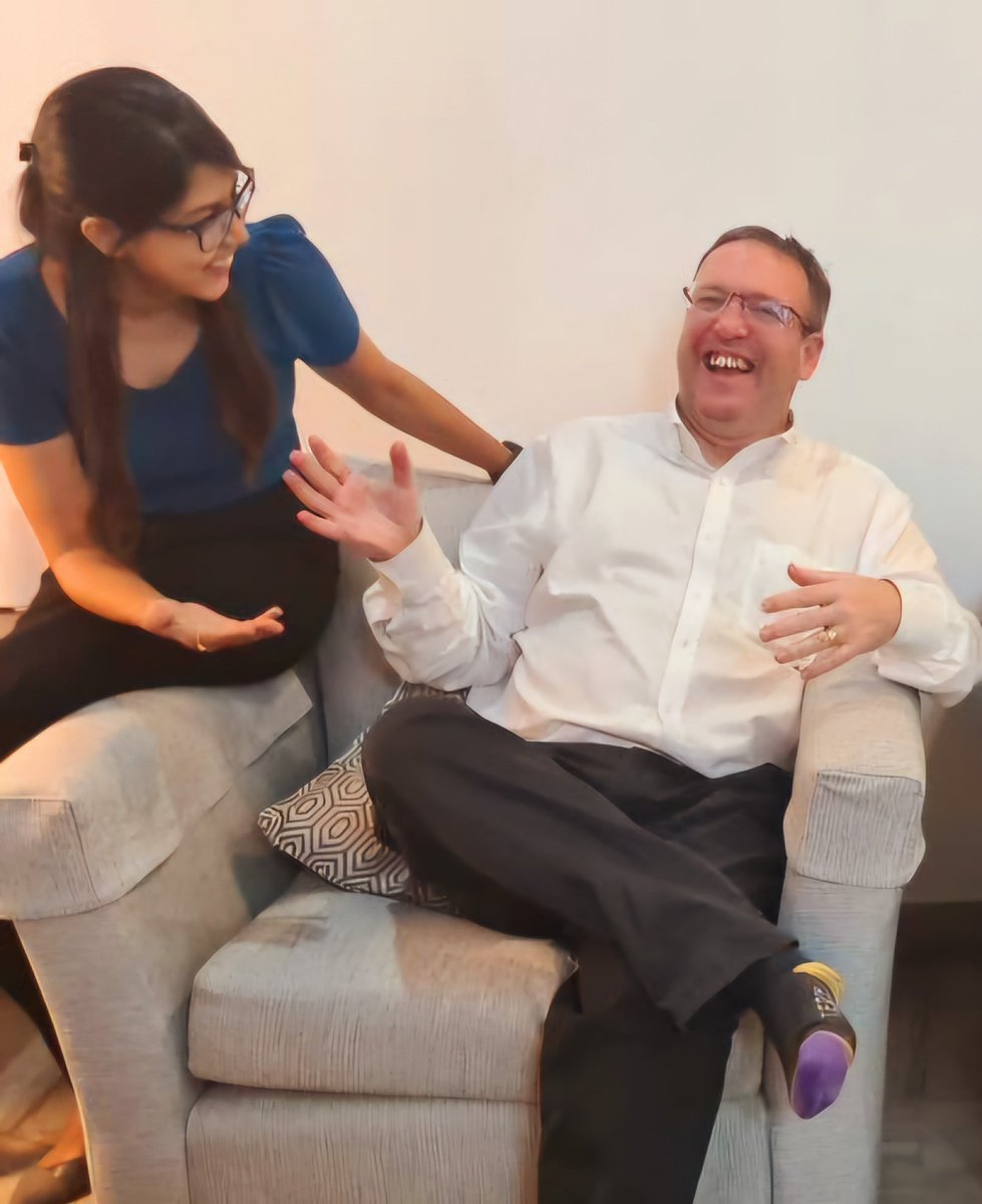 This moment - the night before my flight to 🇬🇧 for <a href="/CheveningFCDO/">Chevening Awards🇬🇧</a> fellowship was the beginning of something extraordinary &amp; sharing it with you made it even more special. Grateful for the laughs, wisdom &amp; inspiration you’ve brought into this journey. Happy birthday <a href="/Andrew007Uk/">Dr Andrew Fleming 🇬🇧 🏴󠁧󠁢󠁳󠁣󠁴󠁿</a>