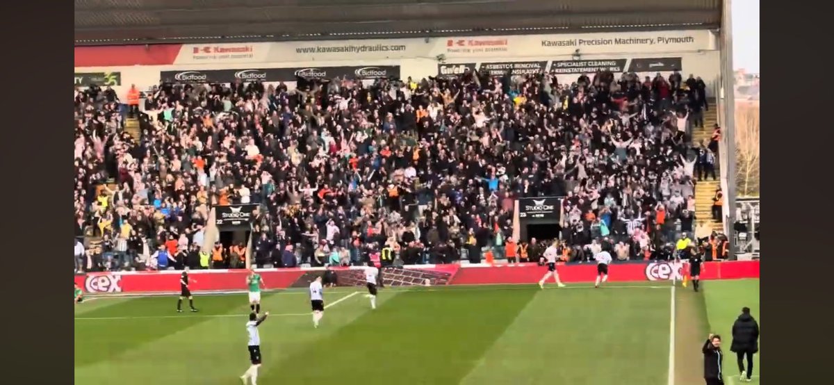 Causal Danny s**thouse to the home fans when the third goes in #swfc