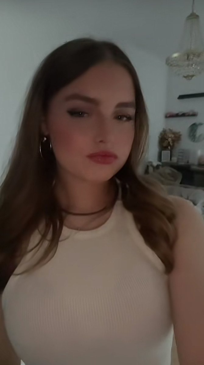 Hey! Sessie’s kunnen weer ingepland worden. Dus stuur zeker een dm als je durft. Online&amp; Irl. ( slipje van de carnavaldagen mag ook gekocht worden) 

#slipje #loser #findomnl #paypig #findom #voeten