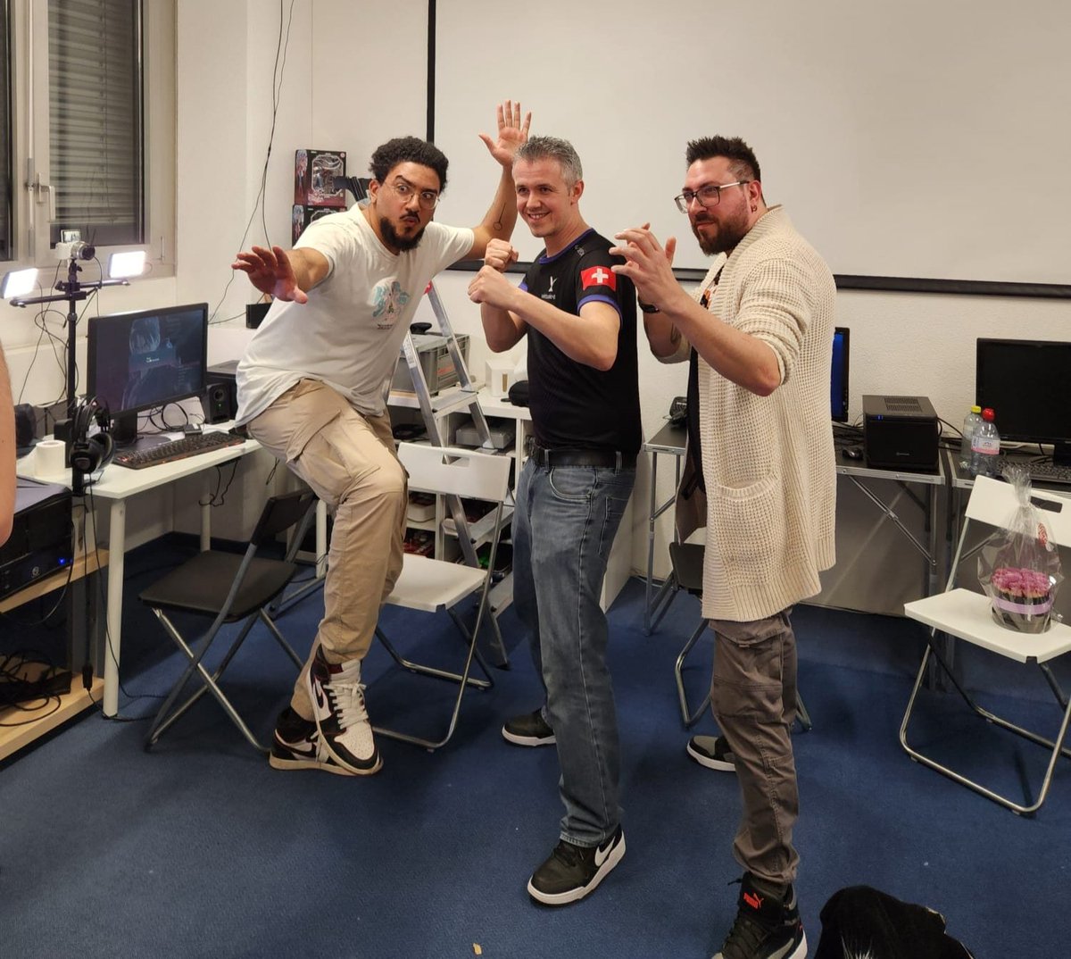 virtualetix (@virtualetix) on Twitter photo CONGRATULATIONS to all the players attending the last Tekken 8 Season 1 from HardRead 💥
🥇<a href="/ediweazel/">VTX | ediweazel</a>
🥈<a href="/chucky_z_/">chucky-z</a>
🥉<a href="/Ragebrownie/">Ragebrownie</a> CONGRATULATIONS to all the players attending the last Tekken 8 Season 1 from HardRead 💥
🥇<a href="/ediweazel/">VTX | ediweazel</a>
🥈<a href="/chucky_z_/">chucky-z</a>
🥉<a href="/Ragebrownie/">Ragebrownie</a>