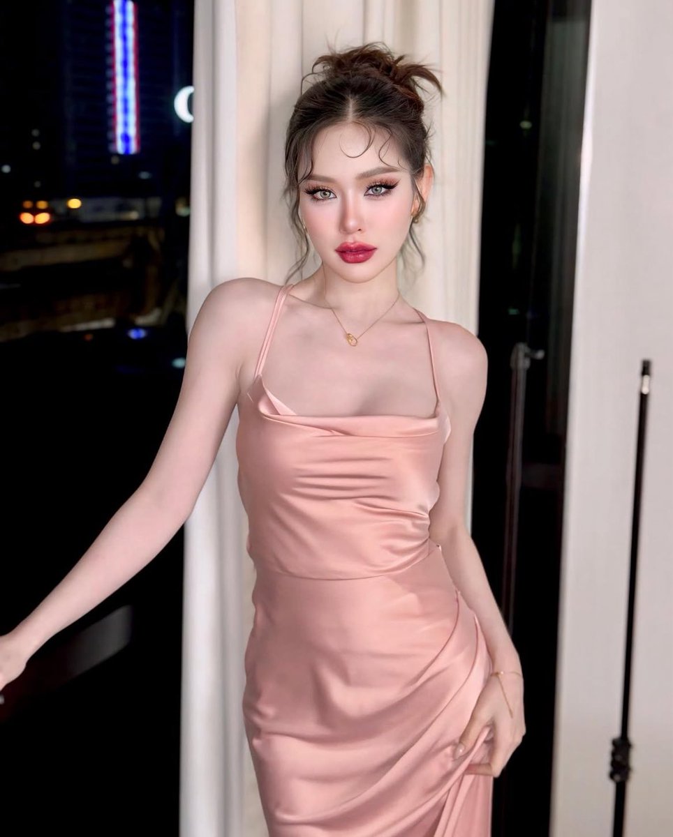 princess_ tweet media