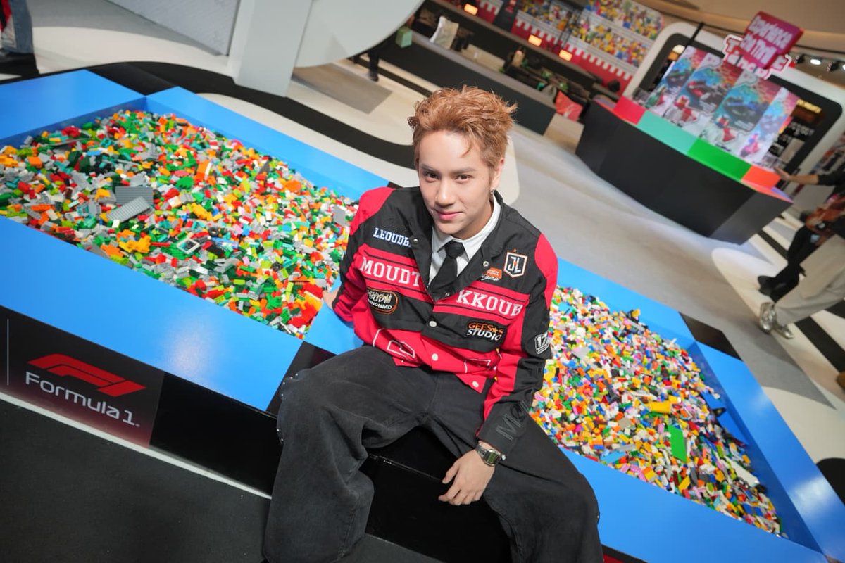 nanon_diary's tweet photo. [090325] nanon_korapat IG post

LEGO และ Formula 1® เปิดตัวคอลเลกชันใหม่ มาพร้อมสินค้าในทุกทีมตอบโจทย์นักสะสม และนักต่อเลโก้ทุกวัย โดนใจผมสุดๆ เลยครับ 🏎️💨

#LEGO #F1 #LEGOTH #BuildTheThrill

NANON WITH LEGO
#LEGOxNanon
#mynameisnanon https://t.co/R0Qtq4GPJJ