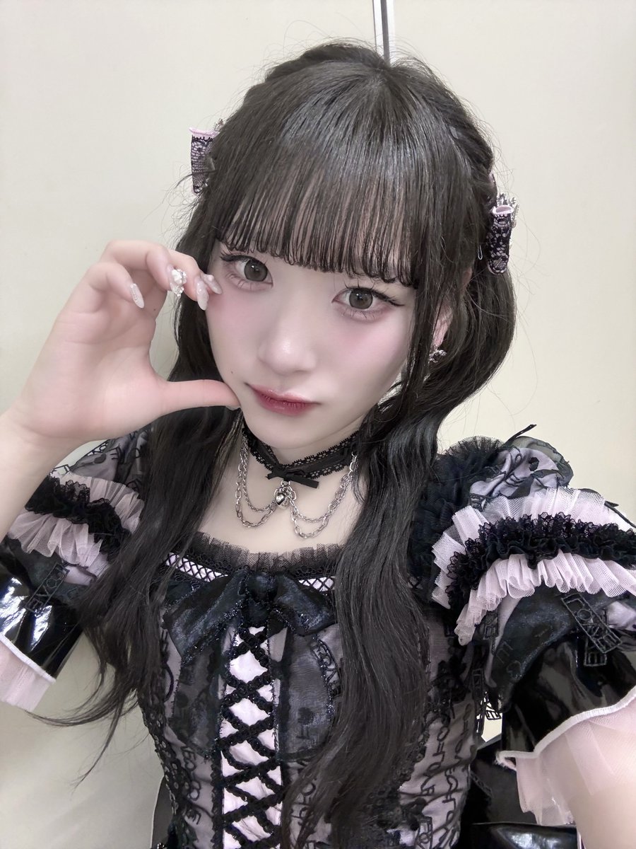 ツアー新衣装でとくべチュ撮ったよ~🎶 画質悪くなってておこですが