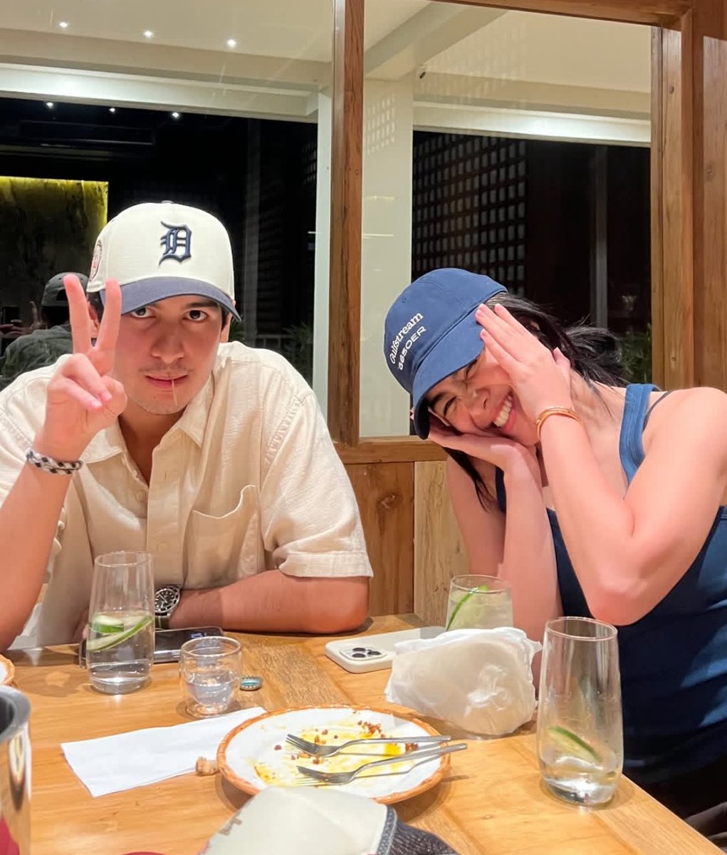 shotsbyali's tweet image. my fave twins &amp;lt;333

MUHLACH TWINS VPCA STARS

#AtashaForVPCA 
#AndresForVPCA