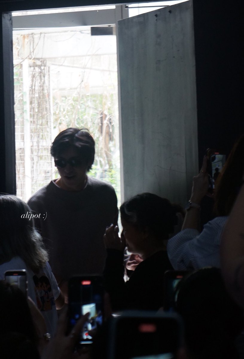 shotsbyali's tweet image. didn’t post this kasi i thought the shot was too dark hehe anyways 

MUHLACH TWINS VPCA STARS

#AtashaForVPCA 
#AndresForVPCA