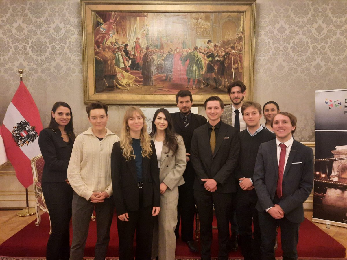 Delighted to participate as expert from <a href="/wiiw_ac_at/">wiiw</a> in a panel discussion at the #HungarianEmbassyVienna, to talk about the #Future of the #WesternBalkans. This event was special, as students from my #WesternBalkansSeminar <a href="/DA_vienna/">Diplomatische Akademie Wien</a> attended and engaged in the discussions!