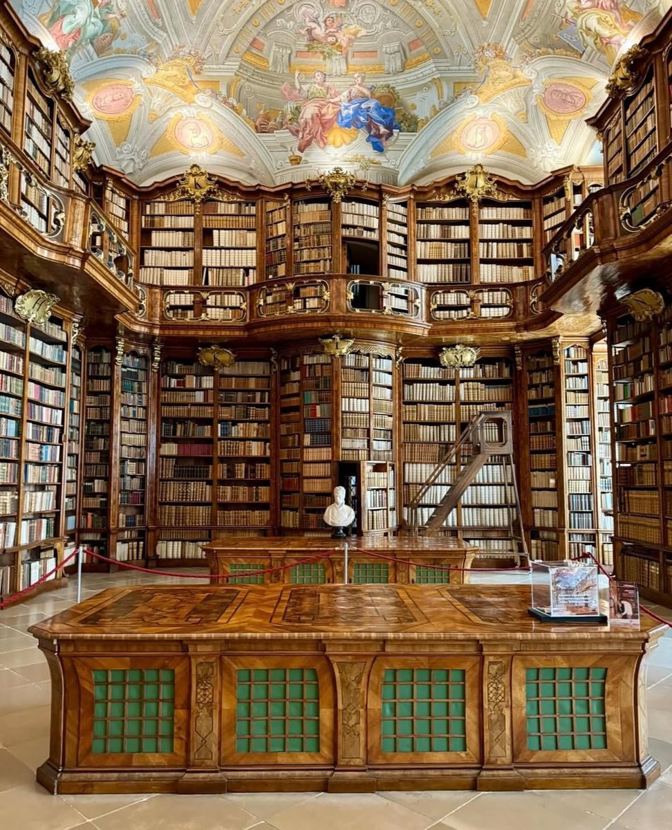 georgemerhebart's tweet photo. St Florian monastery. Austria https://t.co/jiV2AGivC1