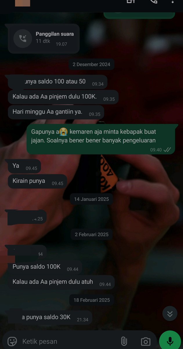 JAEnkylosaurus's tweet photo. Kesel gak sih lu di wa ngespam. Sampe pas face to face juga minta minta. Gak dikasih malah ngomong "teu boga duit wae sia". Heol pdhl dia yang gak ada duit mulu ampe minta minta https://t.co/gt4pTa4ehL