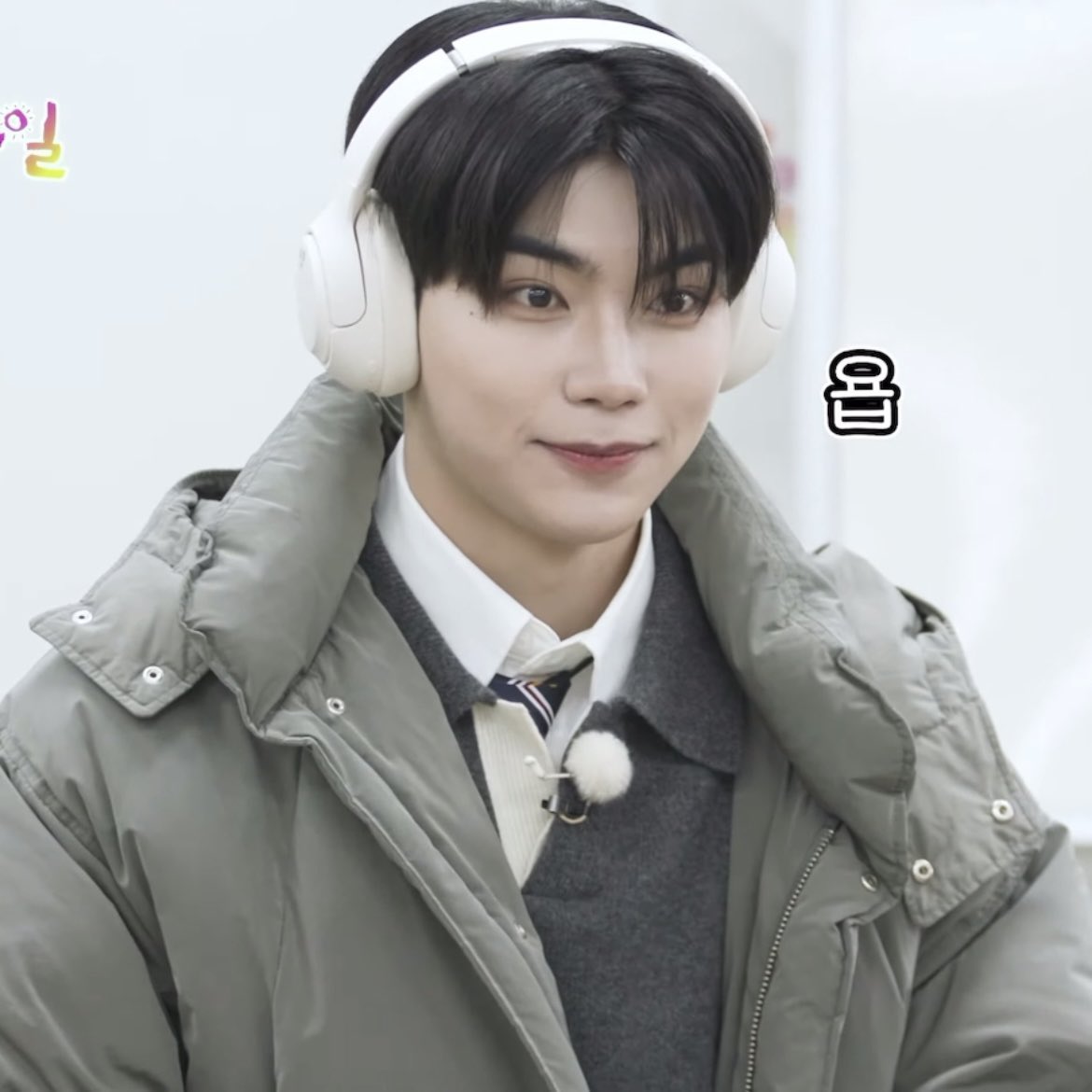🔝유니 tweet media