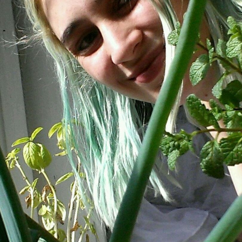 Mia, one of our founding members, plans to join the Garden / Permaculture pod and also contribute to the Homeschooling pod. Mia joins us from New England with a background in early childhood education as well as experience with cannabis cultivation and businesses.