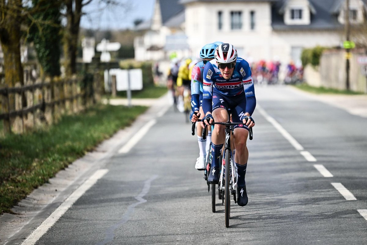 Soudal Quick-Step Pro Cycling Team (@soudalquickstep) on Twitter photo 💪 <a href="/ABastiaens96/">Ayco Bastiaens</a> is once again delivering another great effort, this time on the roads of #ParisNice 🙌
Photo: A.S.O./Billy Ceusters 💪 <a href="/ABastiaens96/">Ayco Bastiaens</a> is once again delivering another great effort, this time on the roads of #ParisNice 🙌
Photo: A.S.O./Billy Ceusters