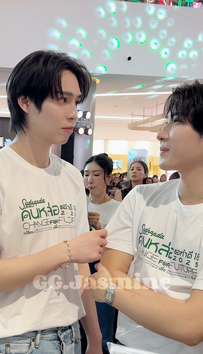 firstkhao_diwa's tweet photo. 🥺🐶🤏

https://t.co/eW25QweFaT