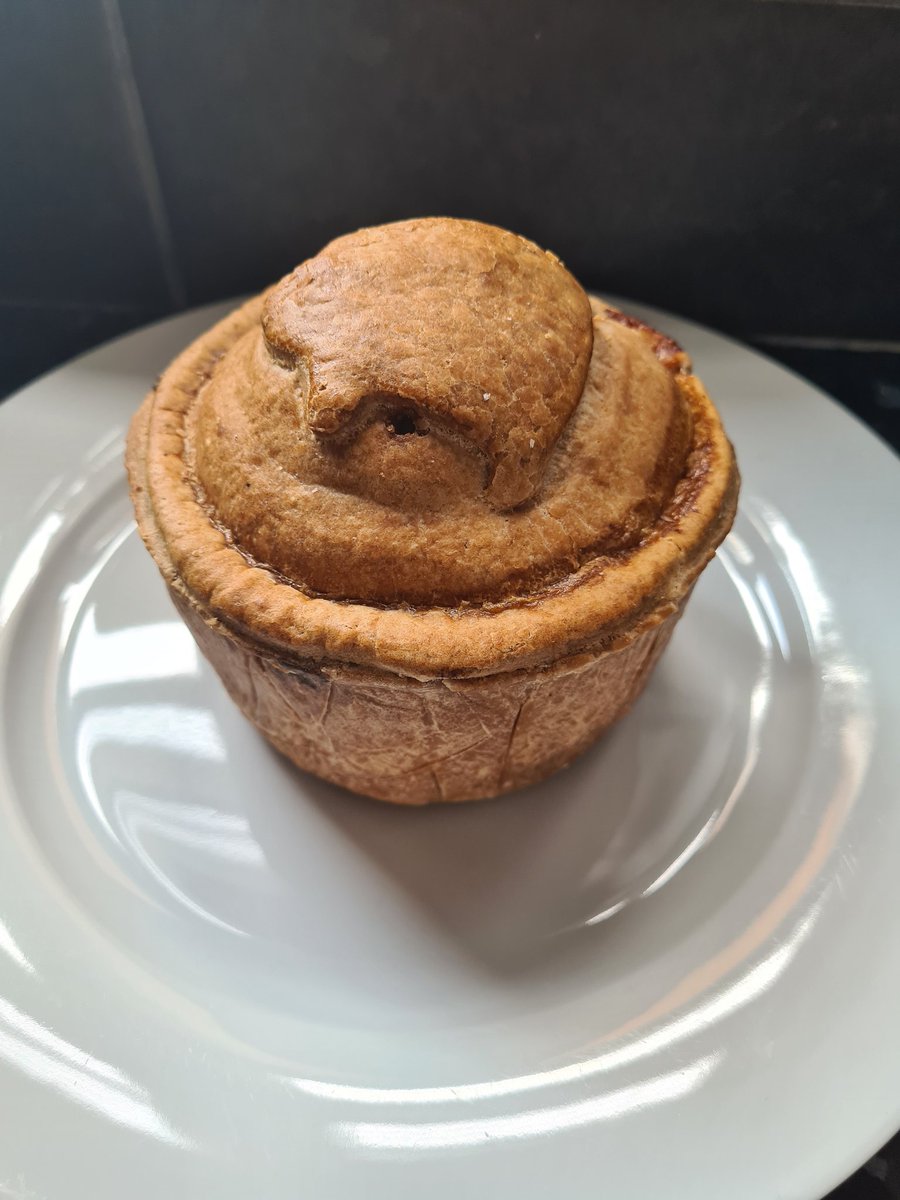 thelifeofpies's tweet image. Behold the Countryman pie from Staffordshire Butchers. Pork, chilli jam, chicken breast &amp;amp; black pudding. A beast of a pie with a cracking bit of layering. Pork is lightly seasoned with sage and pepper, the fruity chilli jam is subtly mixed in with the black pudding #pie #porkpie