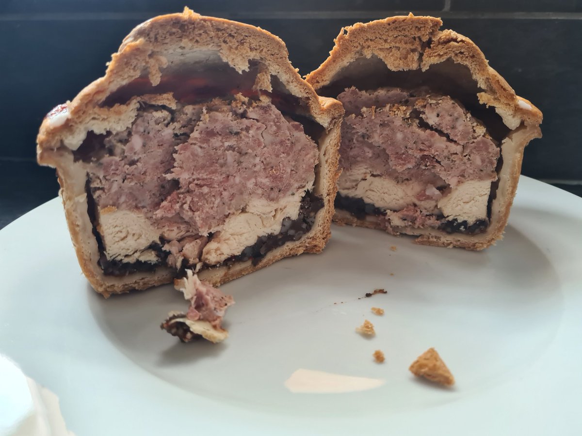 thelifeofpies's tweet image. Behold the Countryman pie from Staffordshire Butchers. Pork, chilli jam, chicken breast &amp;amp; black pudding. A beast of a pie with a cracking bit of layering. Pork is lightly seasoned with sage and pepper, the fruity chilli jam is subtly mixed in with the black pudding #pie #porkpie