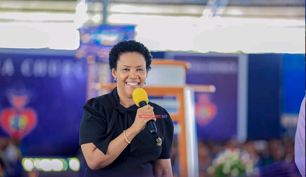 coh_global's tweet photo. Happy 58th Birthday, Apostle Suzanne Mungy! https://t.co/O0hK0IUs0X