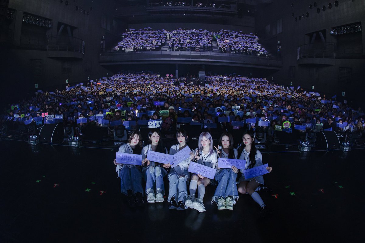 [❤️ #여친Day]
찰칵😉📸
#여자친구 #GFRIEND 와 #버디 #BUDDY 만의
추억이 하나 더 늘었어요😍

앞으로도 우리만의 소중한 추억✨ 
예쁘게 쌓아보아요❣️