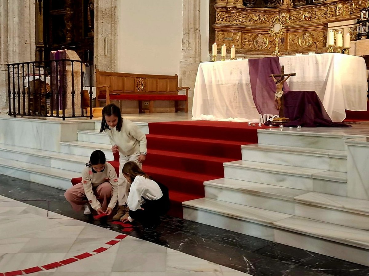 "El que quiera ser el primero, que se haga servidor de todos", servidores de nuestras familias para dar Esperanza al mundo. Gracias, Señor, por haber salido a nuestro encuentro en el Retiro de Cuaresma del MFC diocesano y preparar nuestros corazones para vivir la Semana Santa.