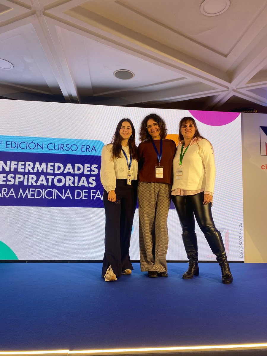 ZoeHerreras's tweet photo. La mejor forma de pasar el
#DiaInternacionalDeLaMujer ha sido en compañía de ”mi” R1 de la @UDMAFICclinic y una de las mejores enfermeras de Familia y Comunitaria del #CAPBorrell
Fantástico #CursoERA25 con mayoría de mujeres ponentes, y muy interesante!! https://t.co/kIu7iDXTwl