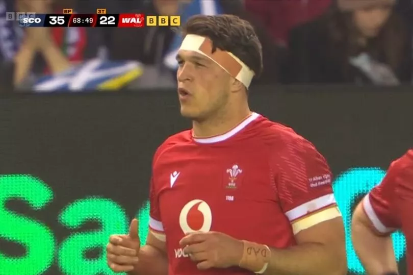WalesRugby's tweet photo. BBC viewers spot Wales star's sweet tribute to late father as he makes him so proud  https://t.co/cI9gSk6qYa https://t.co/hzUyE20Ud6