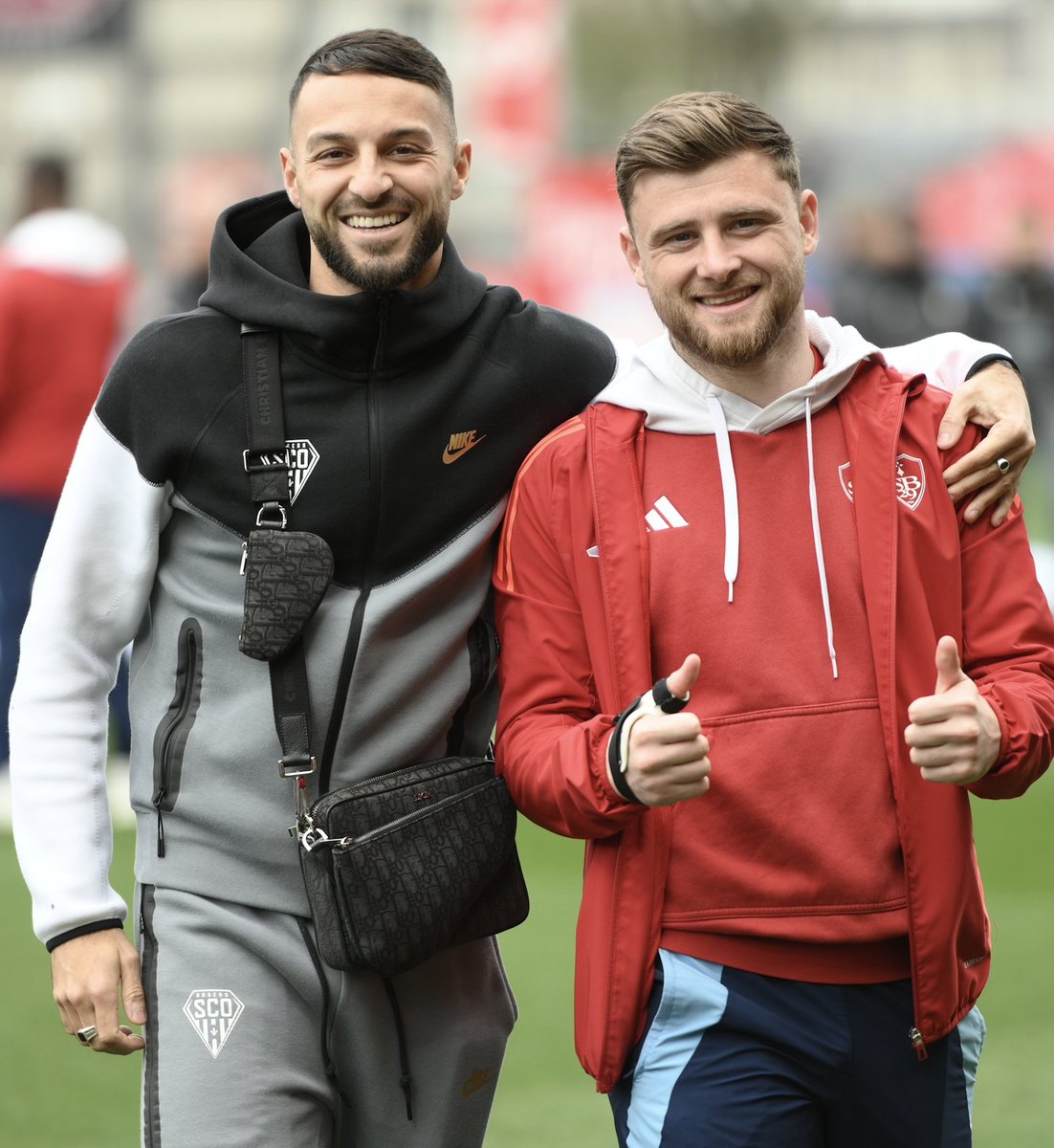 😀 Les retrouvailles entre 𝗛𝗮𝗿𝗶𝘀 𝗕𝗲𝗹𝗸𝗲𝗯𝗹𝗮 et 𝗛𝘂𝗴𝗼 𝗠𝗮𝗴𝗻𝗲𝘁𝘁𝗶 ! 👍 #SB29SCO