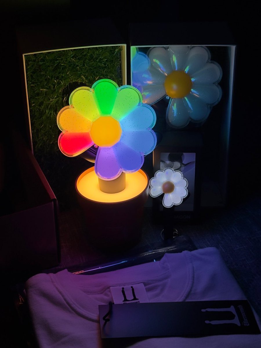 gdnyang22's tweet photo. 그냥 너무 영롱해버려요..🌼 https://t.co/806DXreBLd