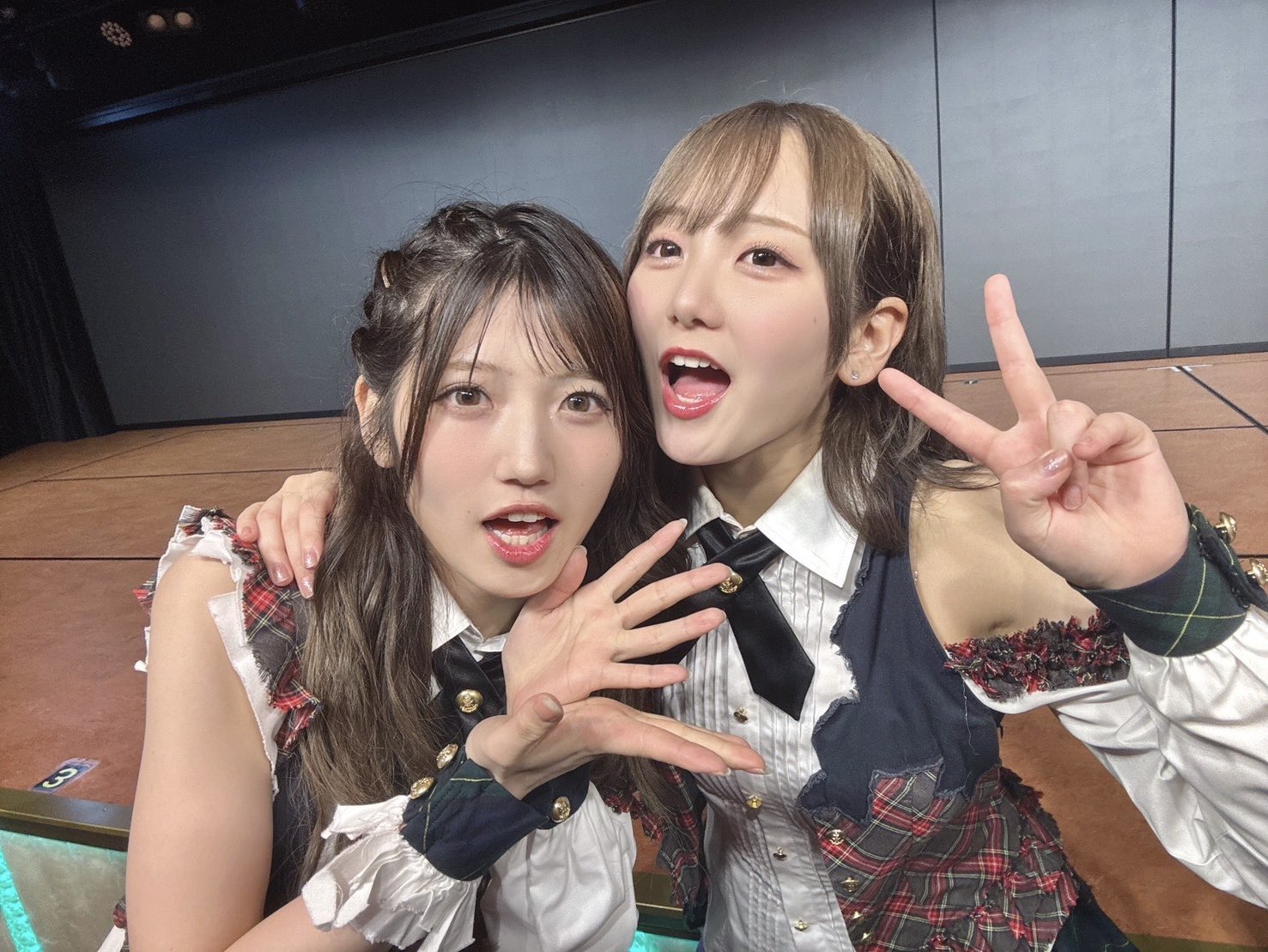 田口愛佳 AKB48 大丸 村山彩希卒業記念 ミニ衣装展 限定 生写真 3種 AKB48 大丸 村山彩希卒業記念 田口愛佳 ランダム 生写真 - メルカリ
