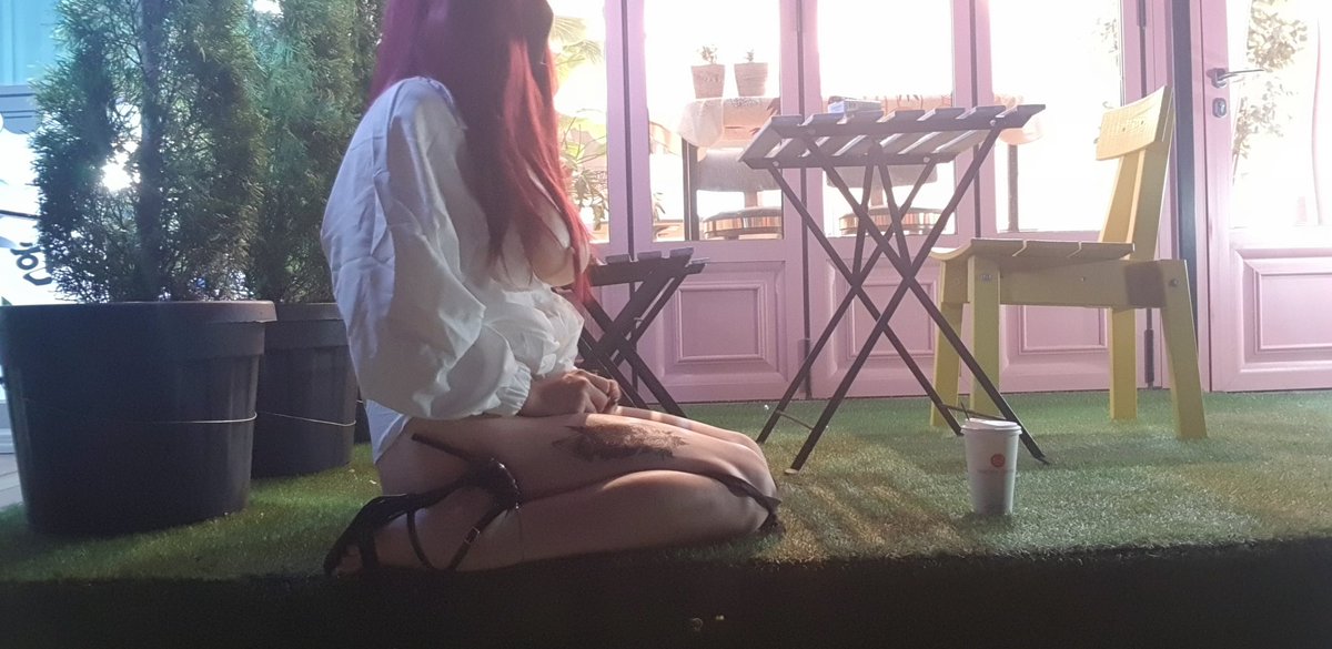 05월11일-01
무인카페가서 암캐짓할때ㅎ저 허벅지 봐ㅠㅠ
#무인카페
#야노
#암퇘지
#걸레