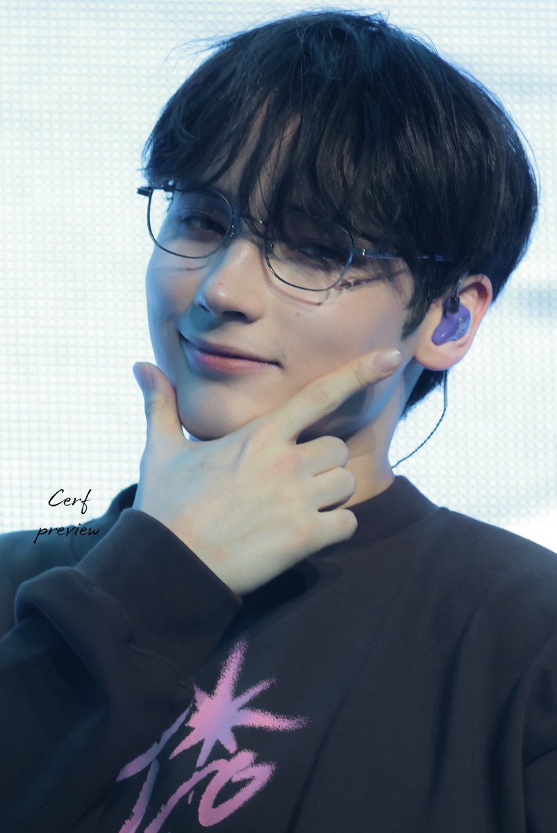 250309
👉🏻
#휴닝카이 #HUENINGKAI #ヒュニンカイ