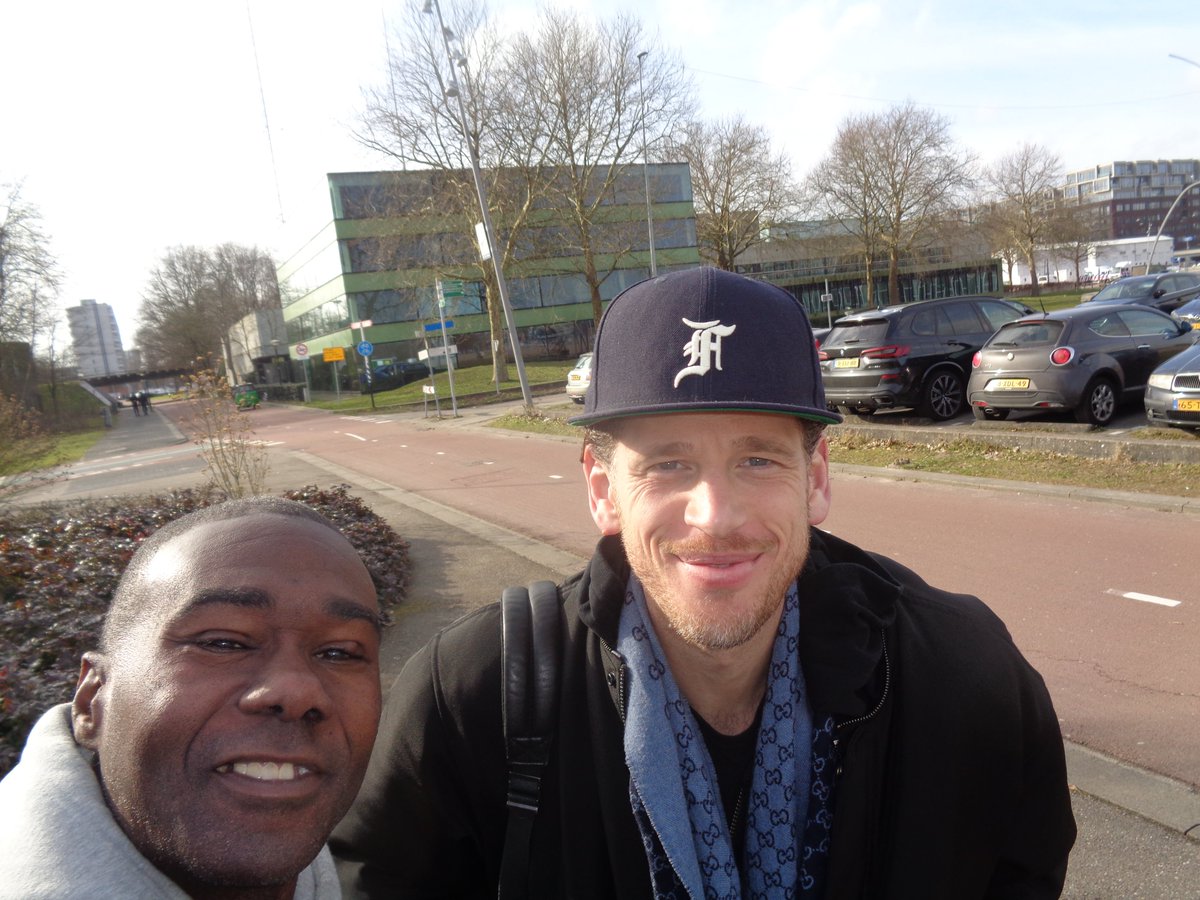 mikewaterval's tweet image. mikey mike@adamzuidoost@bijlmerparktheater with stand-up comedian and cabaretier patrick laureij 
@patricklaureij 
#rotterdamzuid 
#cabaretier 
#comedytrain 
#amsterdamzuidoost 
#patricklaureij 
#standupcomedian 
#bijlmerparktheater 
#spreekbeurt 
#nieuweauto 
#toomler