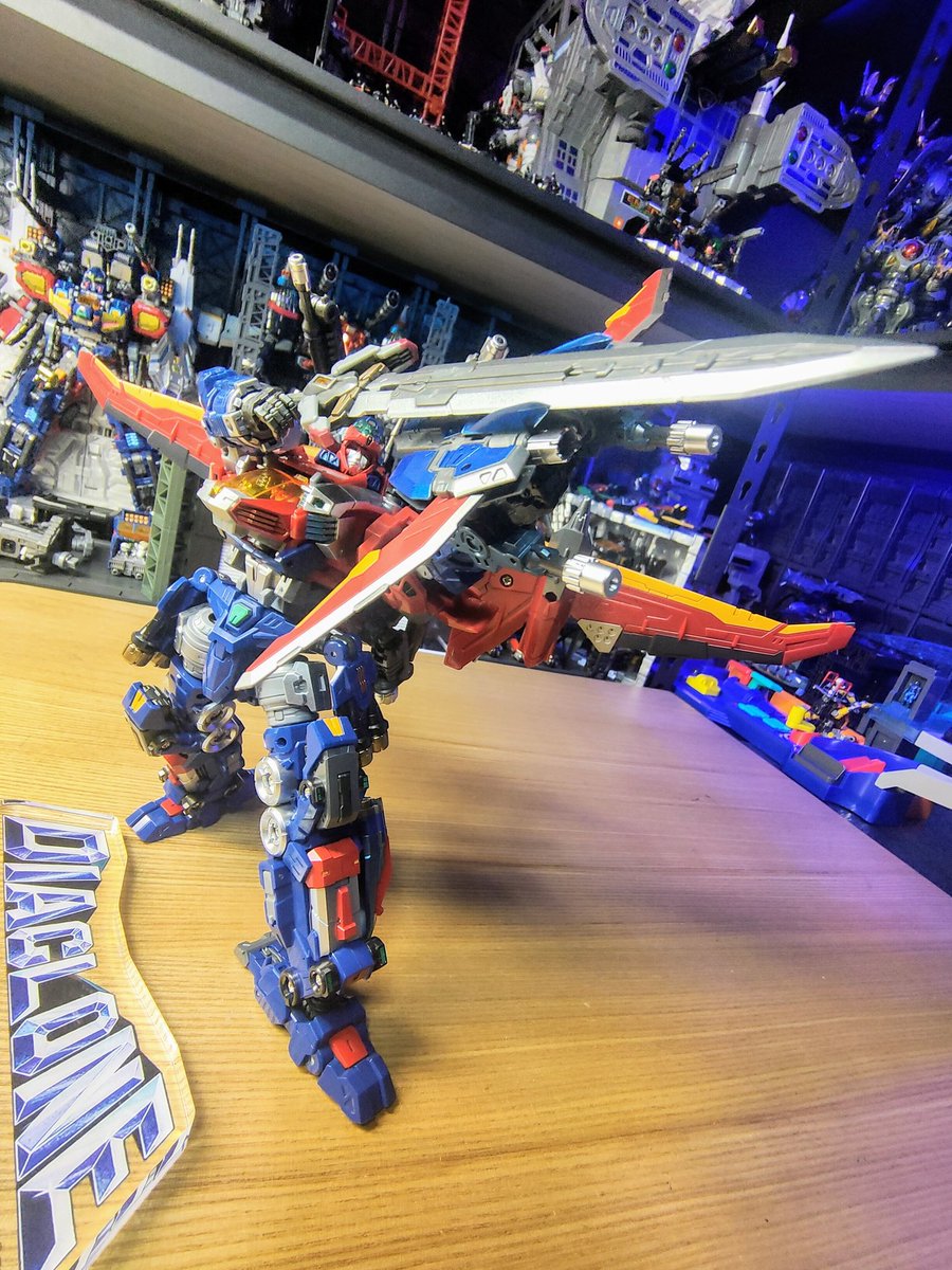 vlnwXs8o2jaHSa2's tweet image. 「食らえっ！ダイアアローシュートォォ！！」
#ダイアクロン