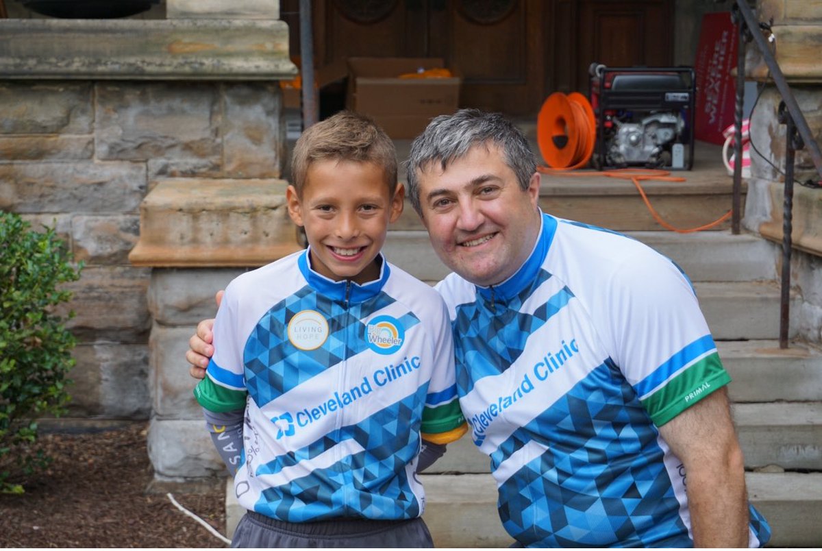 lorek33's tweet image. Running into @RabiHannaMD at the @LLSusa event last night was special. We are so fortunate he was one of the brilliant doctors at @CleClinic_PHO that is responsible for where Owen is today. Forever grateful!