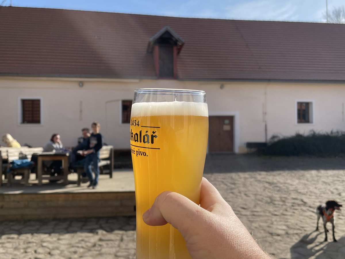 diZZy128's tweet photo. toulcův dvůr… vzpomínka na #bytefest 🙂 https://t.co/qKsSDtS8fy