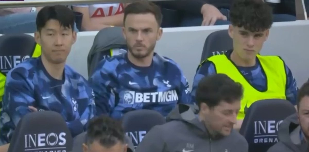 ㅤ(하 ㅆㅂ....)         (이 ㅆㅂ;)                    (ㅅㅂ...)