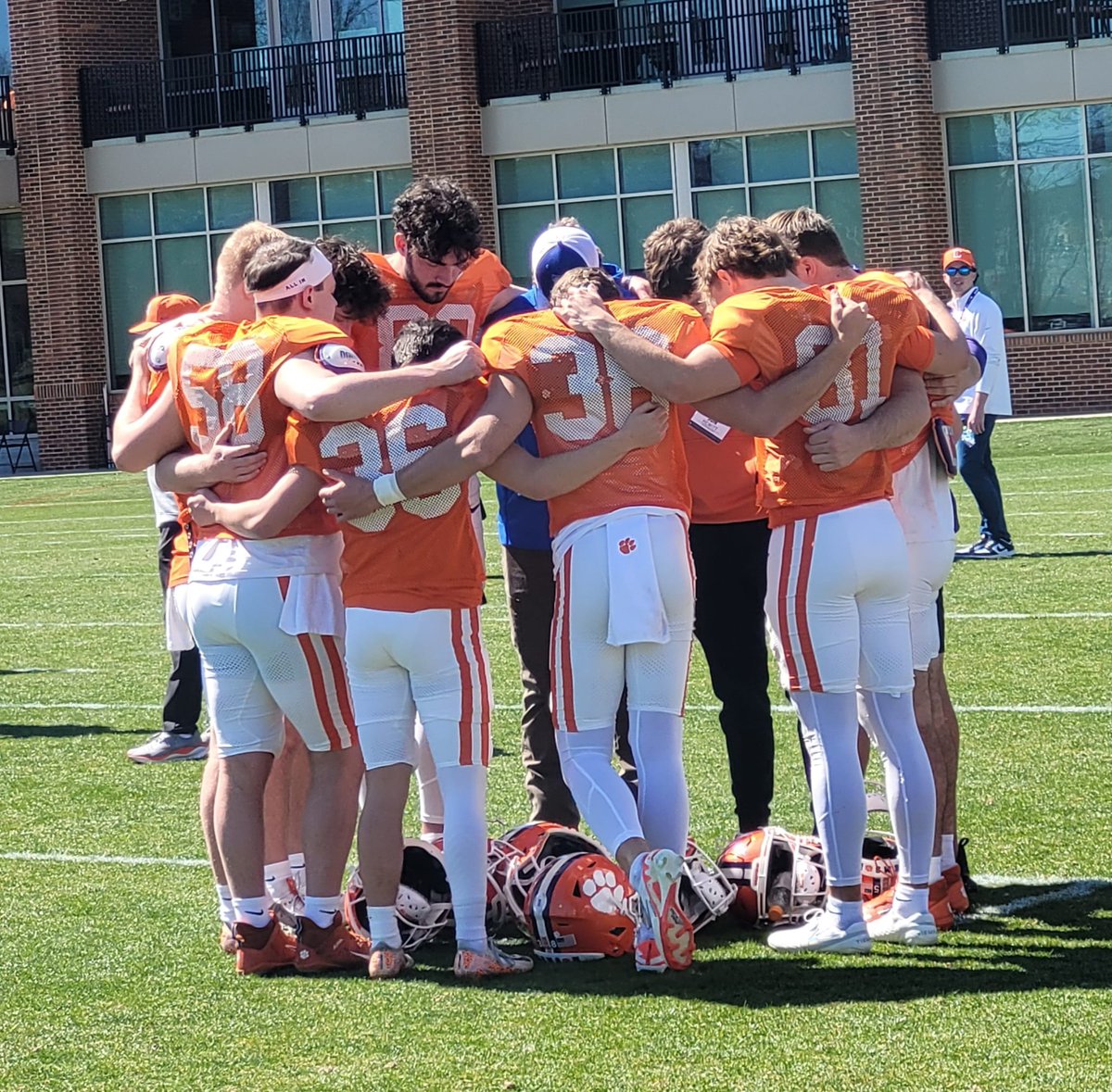 Jeremiah 29:11

Thank you Clemson Football! I had a Great Day with my little bro <a href="/CRegister_2028/">Cody Register</a> at the Elite Retreat! The future is bright, and we will keep working hard! Took home many thoughts that I will practice in my own life.

"When you do the common things in life in an