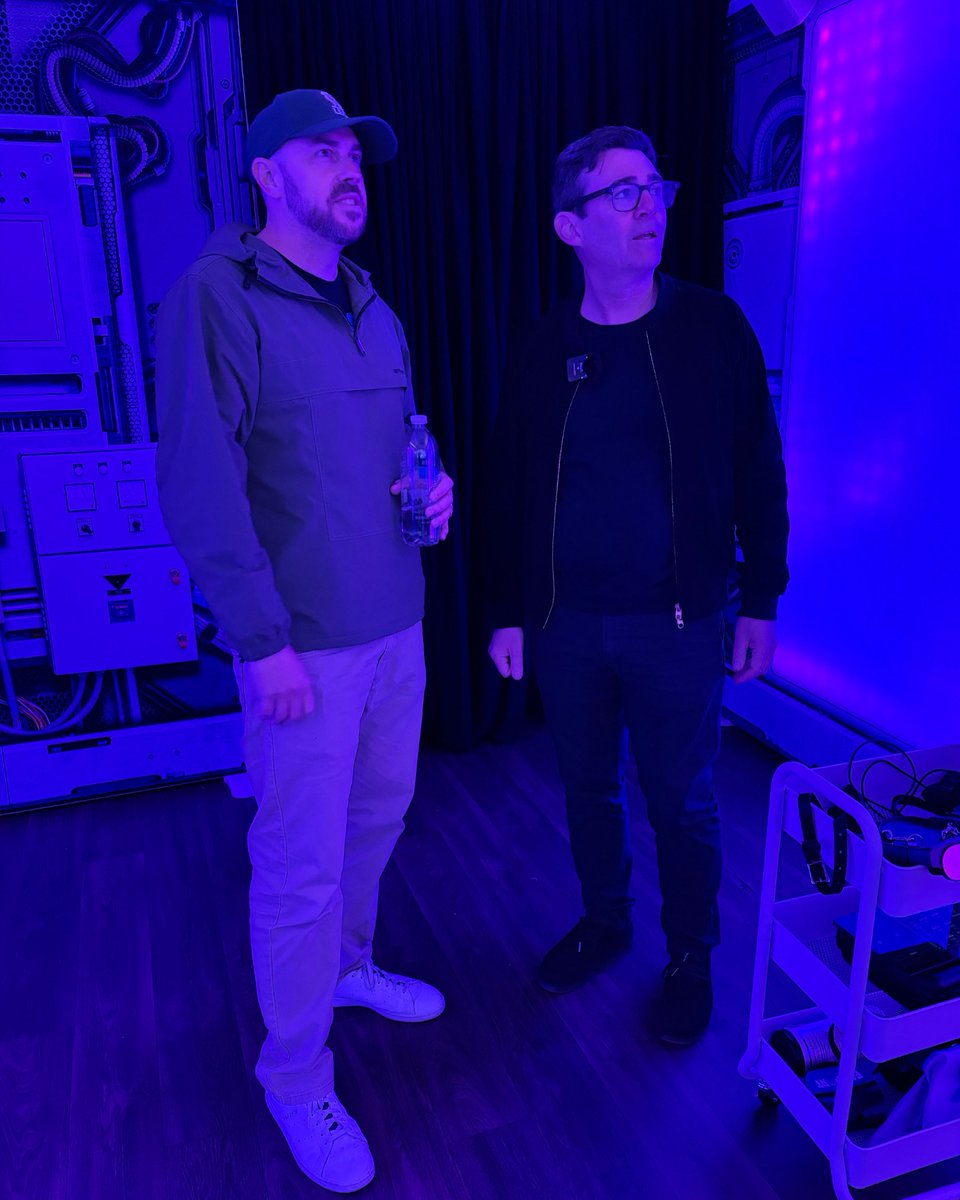 Mayor of Greater Manchester <a href="/AndyBurnhamGM/">Andy Burnham</a> steps into <a href="/fanportworlds/">fanportworlds</a> mixed reality at #UKHouse at #SXSW where he’s highlighting links between the fastest growing regions in the UK and US. 🇬🇧 🇺🇸 

#UKatSxSW 

@ukintx <a href="/biztradegovuk/">Department for Business and Trade</a> @greatcampaign @lcrmusicboard @lpoolcityregion