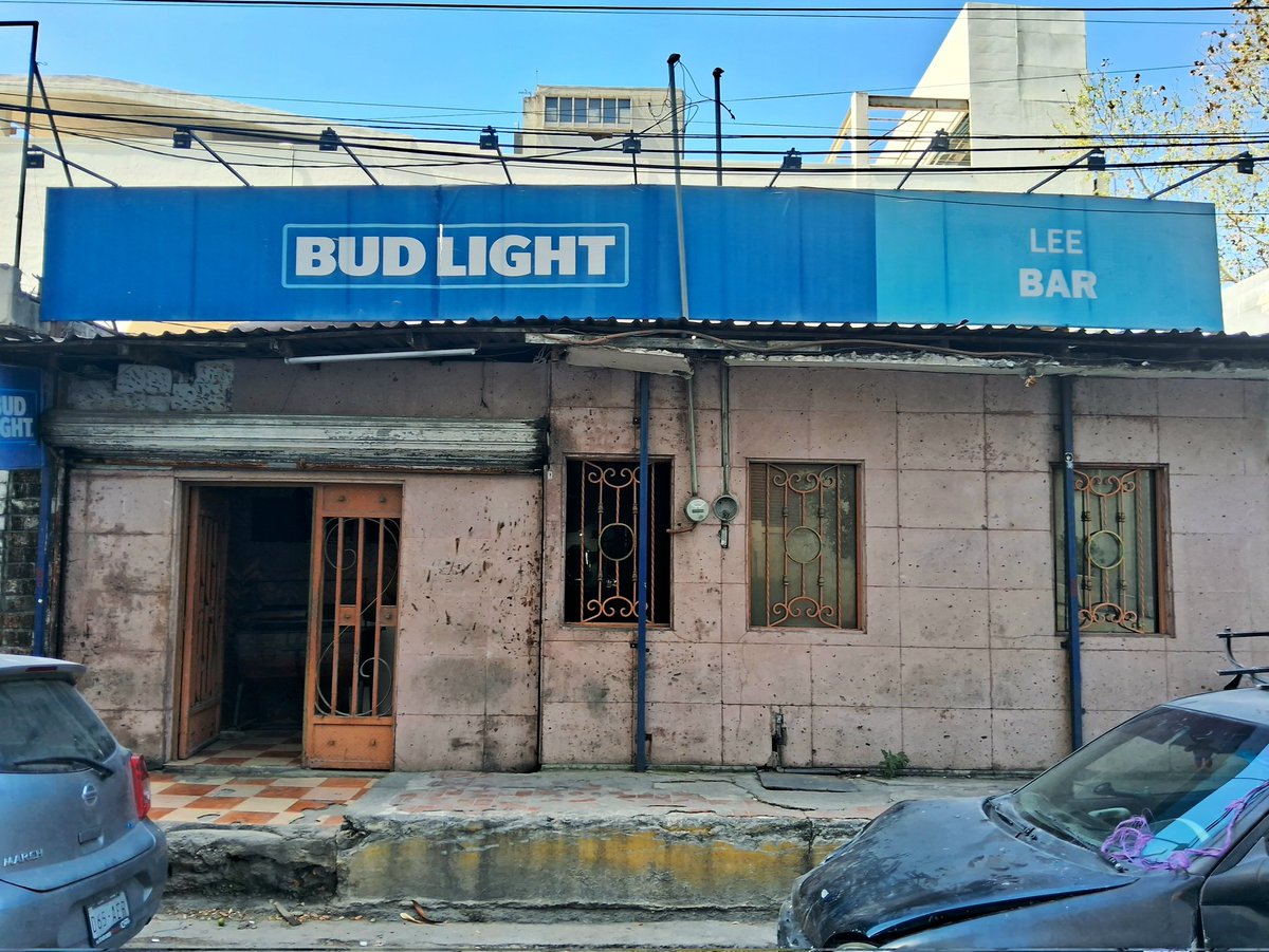 Pues vamos a entrar a donde ningún influencer de restaurantes/bares se atreve a entrar... Comencemos la primera crónica cantinera dominguera de esta cuenta.