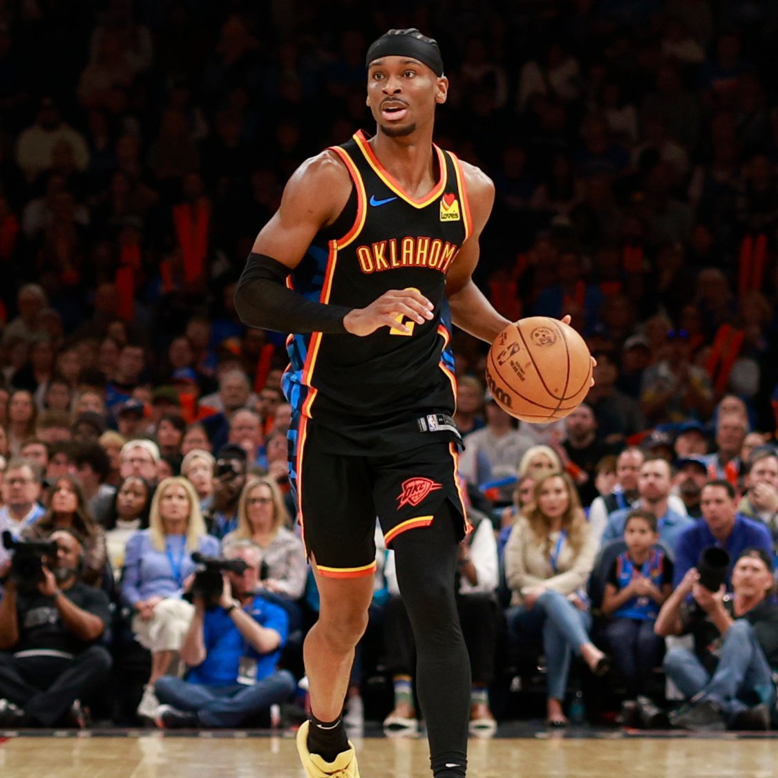 SGA goes OFF to beat Nuggets 127-103 🌩️

40 PTS
8 REB
5 AST
3 BLK

MVP? 👀