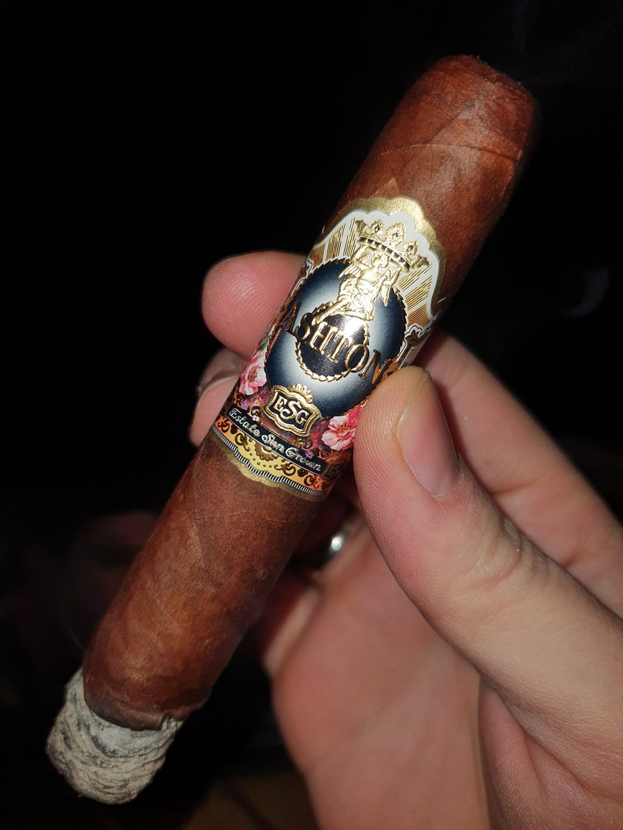 Stephan Soldan (@_stephan_s_) on Twitter photo Creamy smoke and lots of it, nuts, chocolate, ceder. Time well spent with the ESG by <a href="/Ashtoncigar/">Ashton Cigars</a>. Very nice! #cigars #botl #sotl #pssita #nowsmoking Creamy smoke and lots of it, nuts, chocolate, ceder. Time well spent with the ESG by <a href="/Ashtoncigar/">Ashton Cigars</a>. Very nice! #cigars #botl #sotl #pssita #nowsmoking