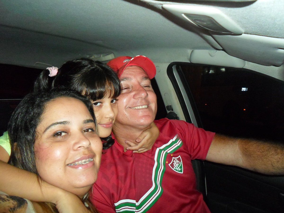 becarubybeca's tweet image. e por você a vida inteira eu vou cantar!