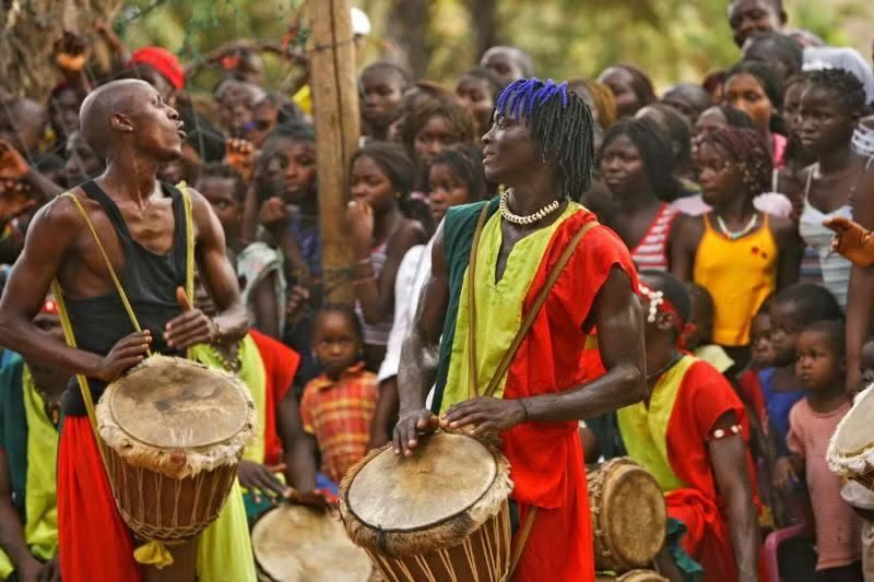 mlmafric's tweet photo. The heartbeat of Africa! ๐ฅ๐ฅ Traditional drumming unites rhythm, culture, and community, echoing generations of history. Feel the energy, hear the soul! #AfricanDrumming #CulturalHeritage https://t.co/92MwX2RFof