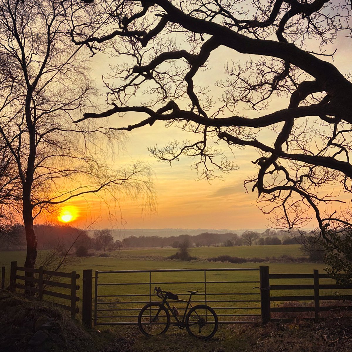 Sunset spin to Foxt and back 🚴‍♂️🌅