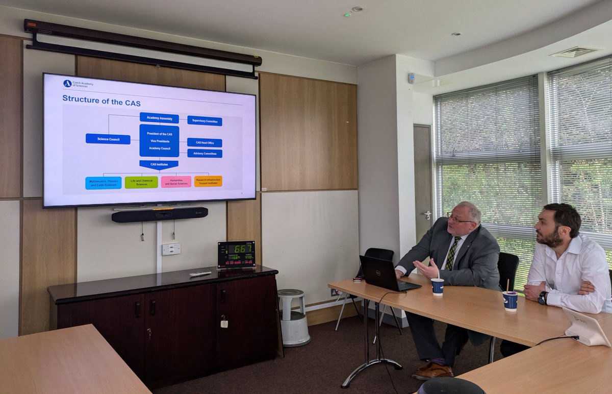 DavidHonys's tweet image. Recent visit at the @NSAI_Standards National Metrology Laboratory in #Dublin was not only enriching and entertaining, we also discussed potential concrete 🇮🇪🤝🇨🇿 collaboration of NSAI NML with @Akademie_ved_CR, namely @UFE_AVCR, on precise time measurement and synchronisation.…