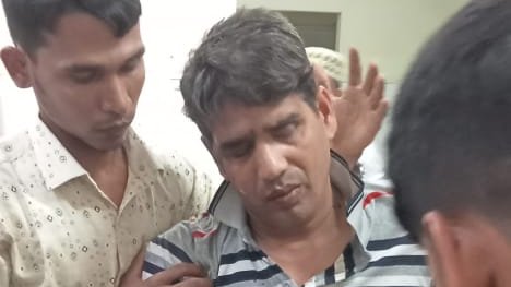 আমতলীতে সড়ক দুর্ঘটনায় দুই পুলিশ সদস্য আহত