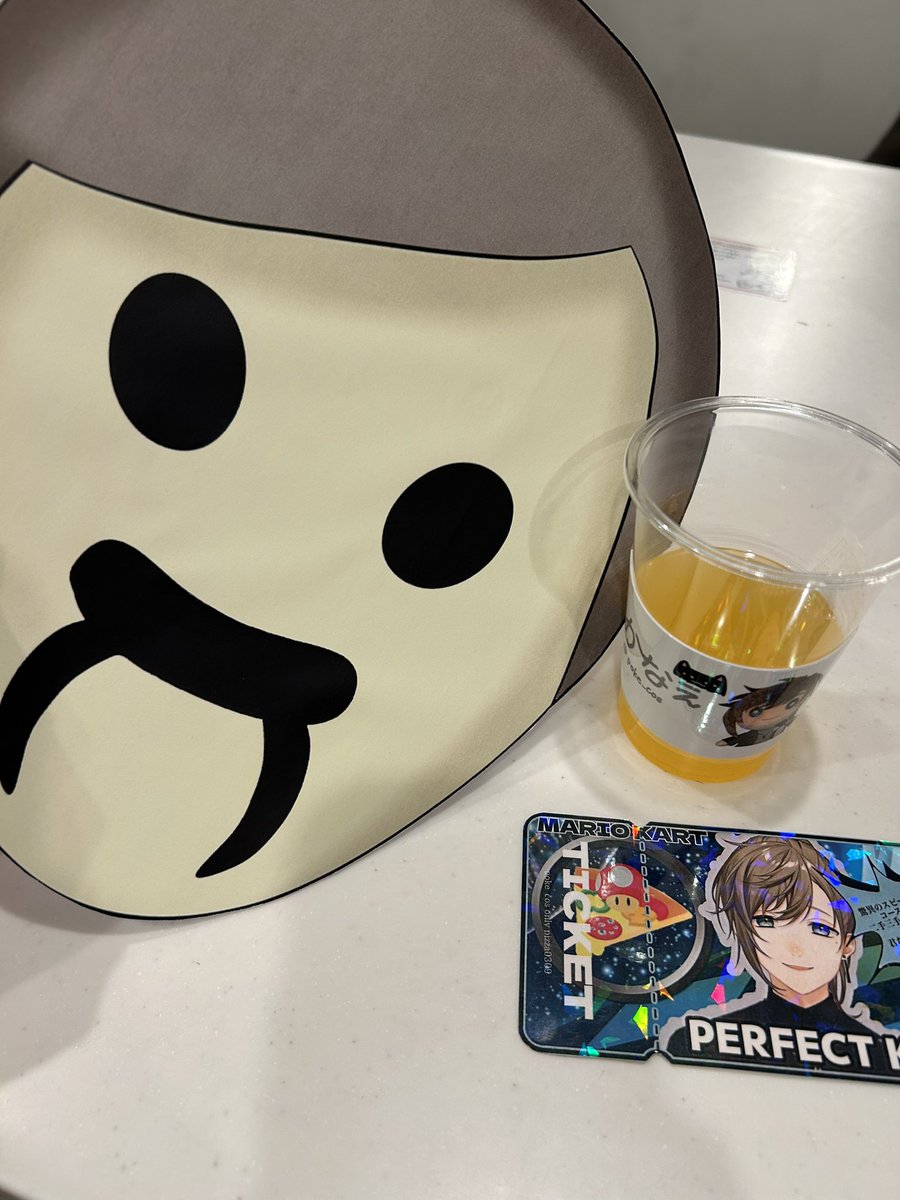 🔫で参加してました〜！

ピザも美味しかったし、マリカも楽しかったしみんなマジで感謝です🥲✨

#2434マリカ杯トゲゾー回避よりピザ補給0309