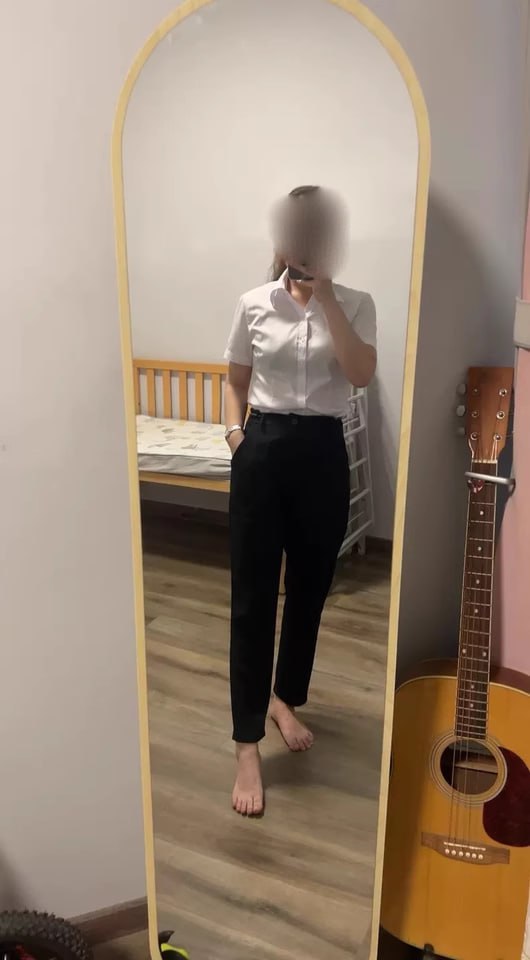 #母狗 #母畜 #女神 #反差婊 #无脑 #杂种 #红杏妻  #妓女 #公交车 #肉便器 #接盘 #绿奴 #绿帽 山东的县城土逼婊子(上次发错了)，有感兴趣的吗？离异货，36，不带娃，柜姐，经常自己出去送逼挨草，可接盘，不嫌丑的可以来。