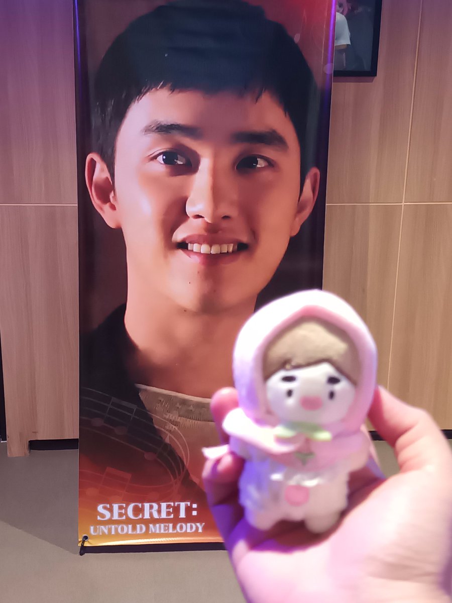 ei_xih's tweet photo. Thank you PHIXO BAR 🇵🇭 @PhixoBar for organizing the movie screening at SM Bicutan! ✨🐧🤍🎹🎶

Always with Doh Kyung Soo across every lifetime ❤️
#SecretUntoldMelodyPH   
#SecretUntoldMelodyinSMCinema
#DohKyungsoo #Wonjinah #ShinYeEun 
#Secret_UntoldMelody @VIVA_Intl https://t.co/d4B22y1CH5