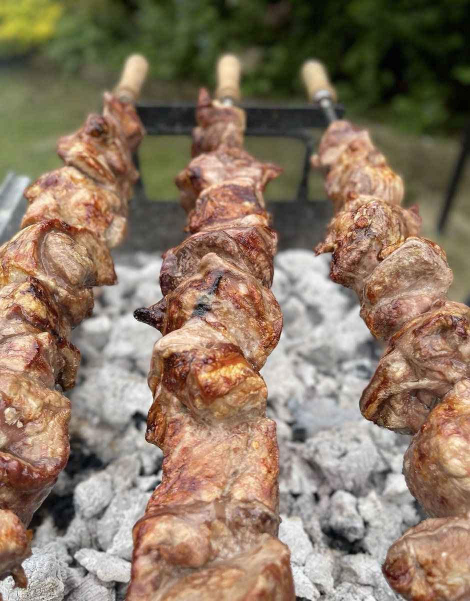 CyprusBBQ's tweet image. Sunday Souvla 😋 It’s been a beautiful sunny Spring weekend here in Leeds giving us a little taste of what’s to come. Let us know if you fired up the BBQ over the weekend.

cyprusbbq.co.uk

#cyprusbbq #souvla #foukou #bbq #barbecue #ukbbq #bbquk #springbbq