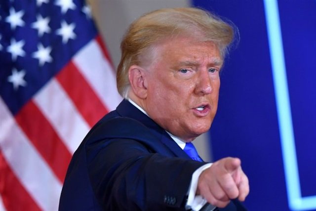 ⚫️"Trump e la Camera dei Rappresentanti: Un disegno di legge per evitare il blocco del governo"