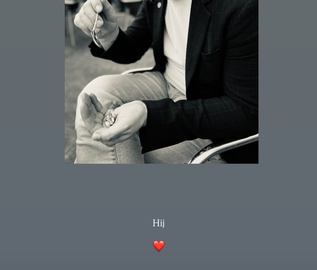 parallelun19's tweet image. ...is de grootste fout die je in je leven zal maken. Zelfs groter dan je vorige, silly little girl. De allergrootste. En het is niet alsof je hele entourage je niet heeft gewaarschuwd. Zijn ware aard zal gauw bovenkomen. En dan, is het te laat.